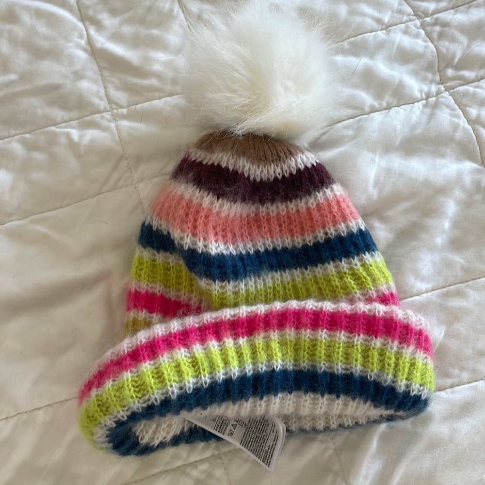 Gap Kids winter hat with Pom Pom
